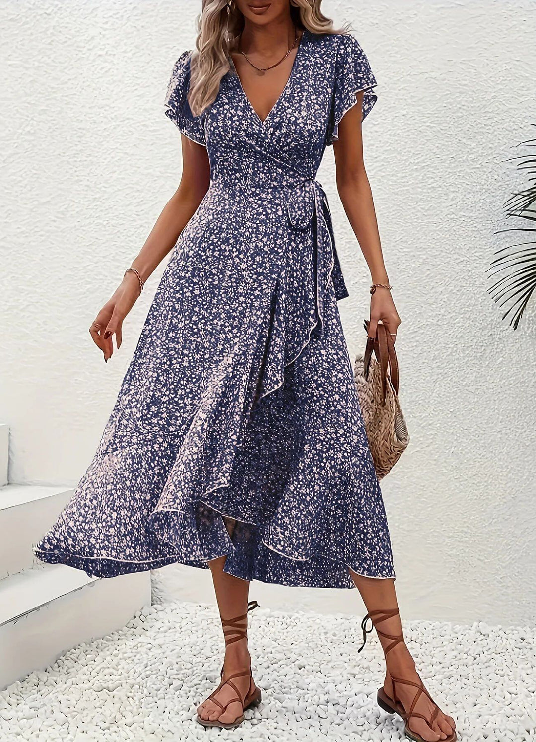 Anette – Elegant blomstrete sommerkjole