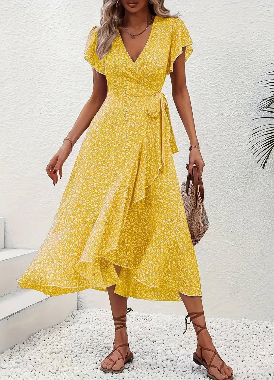 Anette – Elegant blomstrete sommerkjole
