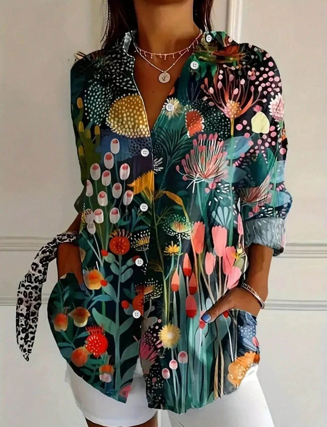 Caroline – Komfortabel Bluse med Fargerikt Blomsterprint