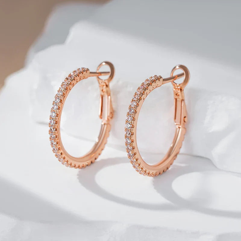 Elegante roségulløreringer