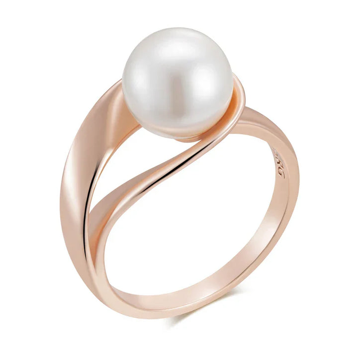 Geometrisk ring med eksklusiv perle i roségull